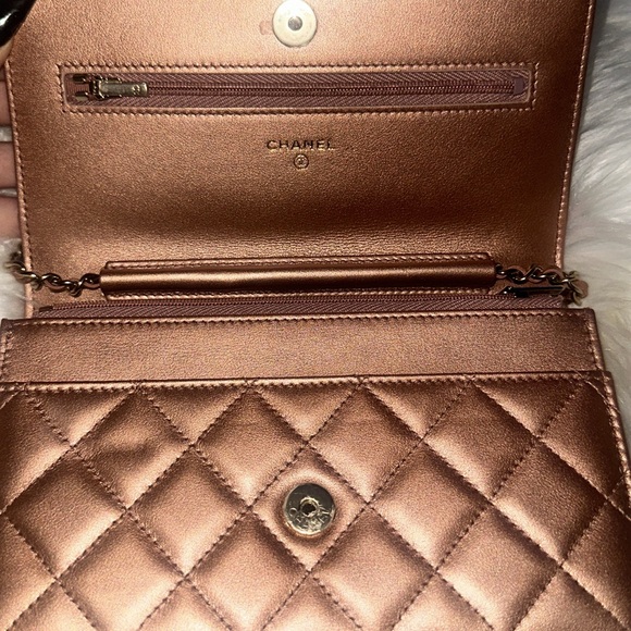Chanel Wallet on Chain Purse in Champange Pink !! - Picture 3 of 7
